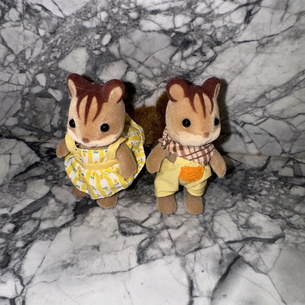 Sylvanian Families Walnut Squirrel Children Lot Bundle Set